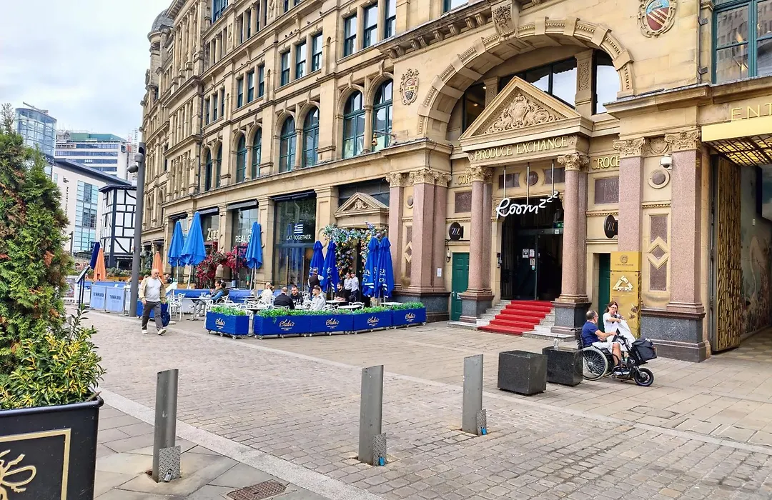 Spacious Homely Manchester City Stay Near Ao Arena And Shopping Centre With 500Mbps Internet & Netflix-1